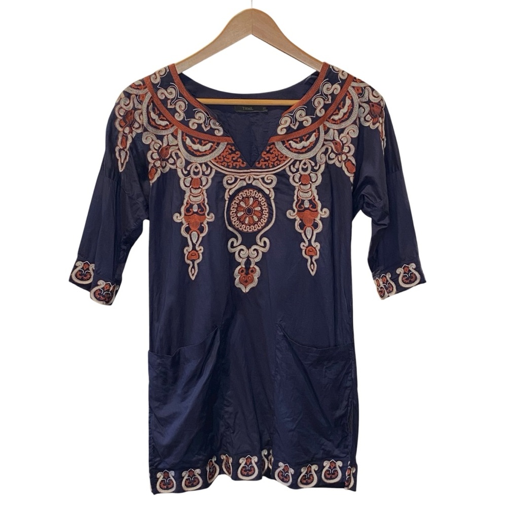 THML Navy Blue Embroidered Pocket Tunic Top Womens Size Extra Small XS Cotton